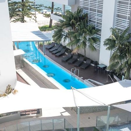 伦巴海滩度假酒店 卡伦德拉 外观 照片 The pool at the hotel